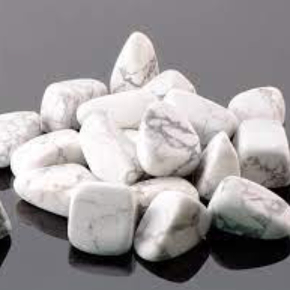 natural Howlite Chip twist-close necklace- 2 - Picture 8 of 8